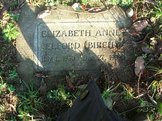 image of gravestone