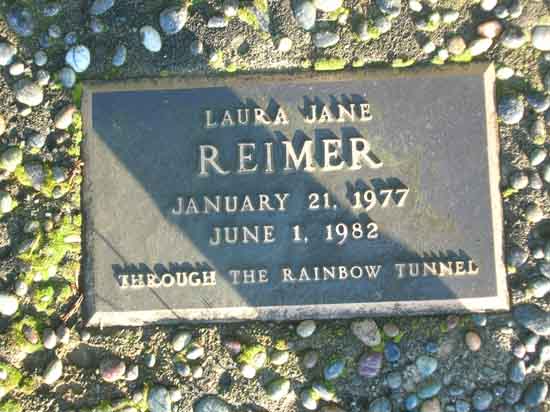 image of gravestone