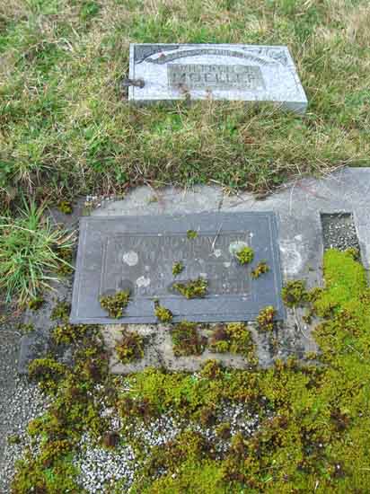 image of gravestone
