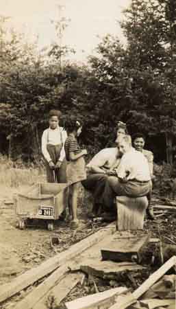 LES ENFANTS WOOD