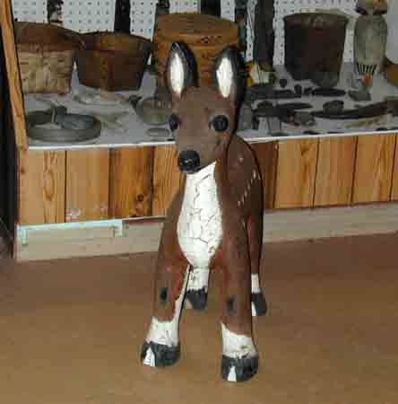 Faon sculpt&eacute; par Sophie King