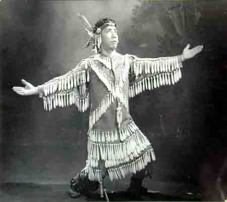 Abel Joe, chanteur vedette de l'op&eacute;ra Zen Qua