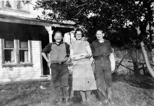 Lee (Maggie, Arthur, Elmer)