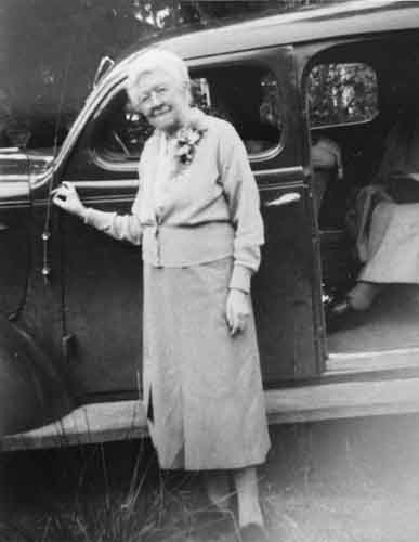 Lee, Elizabeth, née Lizzie Mollet