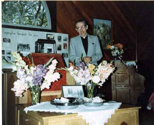 Vernon McEachern, Pasteur de l'Église Unie