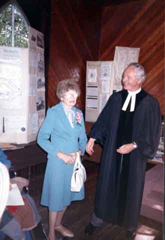 Le révérend Allister Skinner, Margaret Christina McLennan