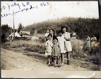 MURAKAMI (KIMIKO, RICHARD, MARY, ROSE, VIOLET ET ALICE)