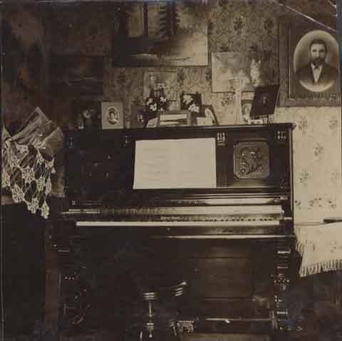 Le  piano de la ferme Ruckle.
