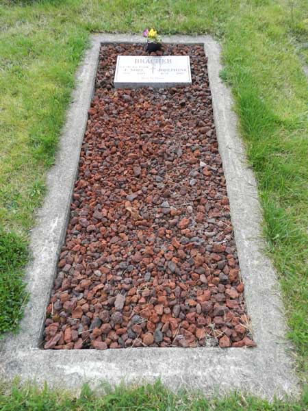 image of gravestone