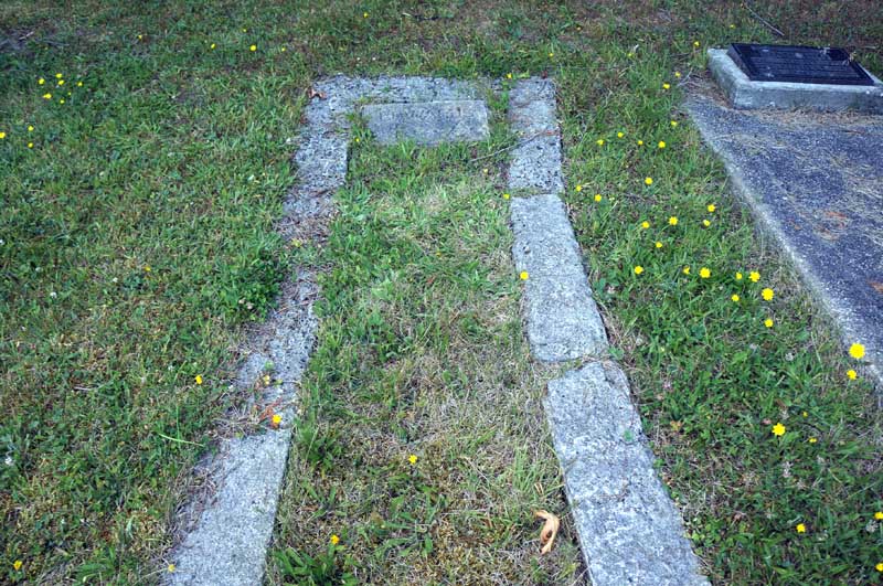 image of gravestone