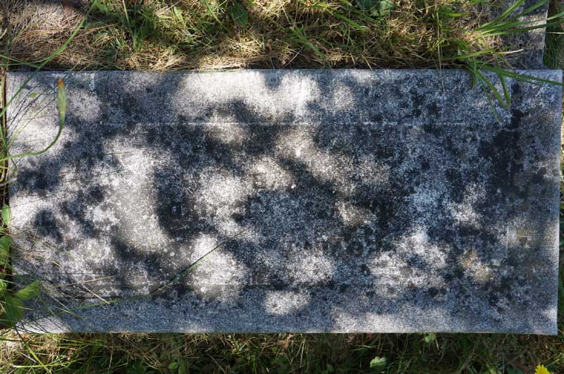 image of gravestone