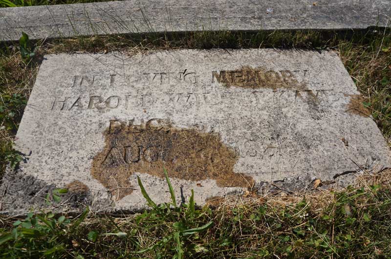 image of gravestone