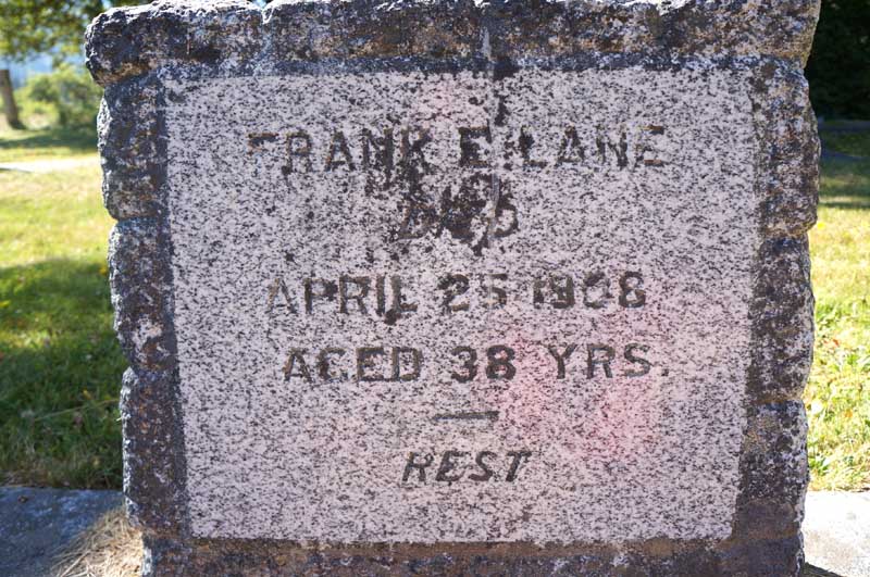 image of gravestone