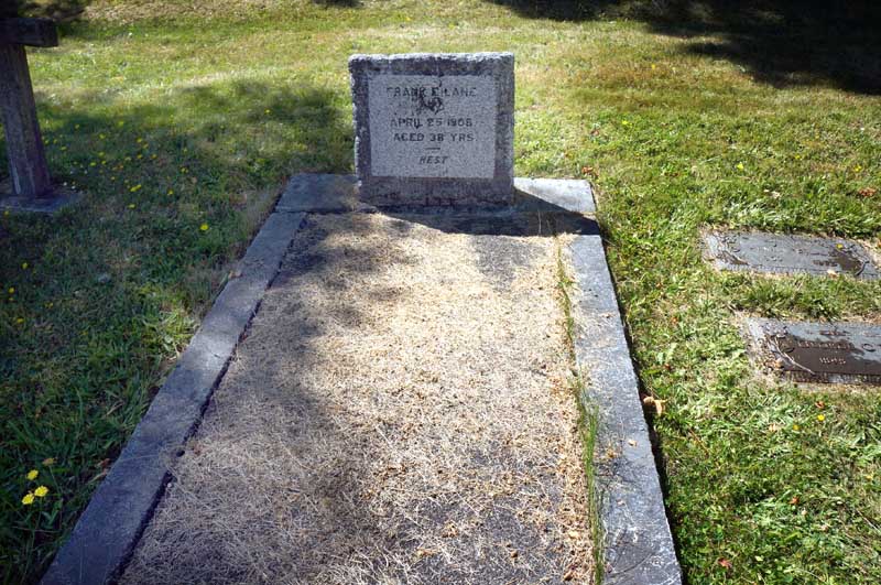 image of gravestone