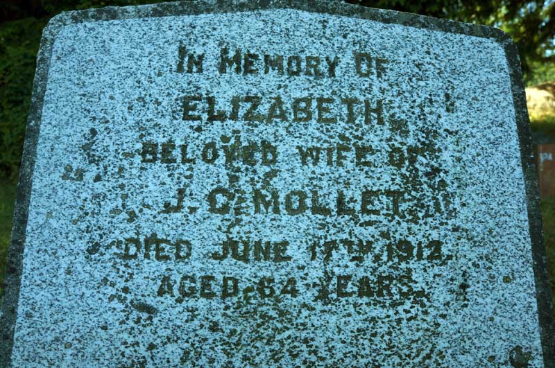 image of gravestone