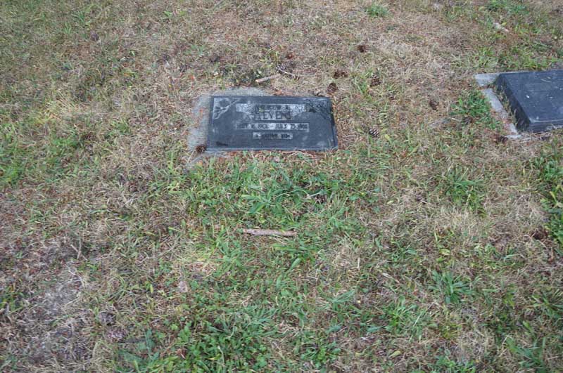 image of gravestone